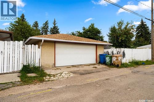 1015 12Th Avenue E, Regina, SK - Outdoor