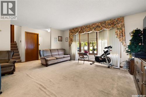 1015 12Th Avenue E, Regina, SK - Indoor Photo Showing Other Room