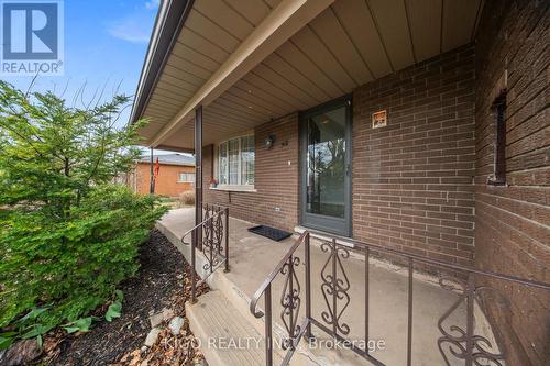 42 Tupper Crescent, Kitchener, ON - Outdoor
