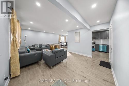 42 Tupper Crescent, Kitchener, ON - Indoor