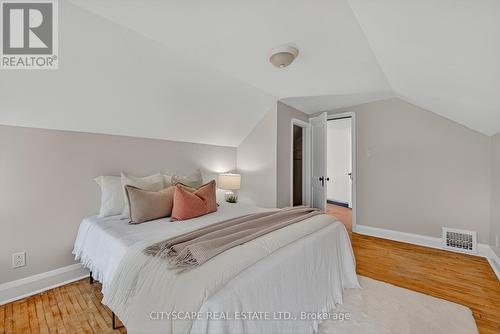 Primary Bedroom - 39 Glenmorris Street, Cambridge, ON - Indoor Photo Showing Bedroom