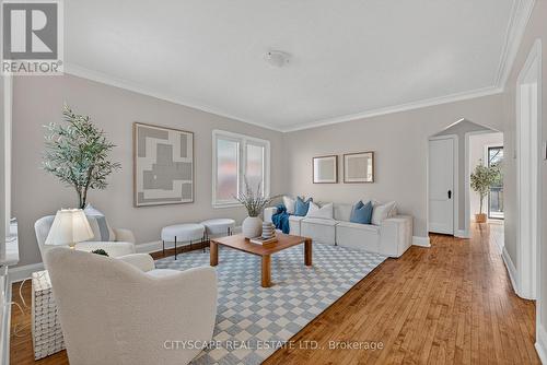 Living Room - 39 Glenmorris Street, Cambridge, ON - Indoor Photo Showing Living Room