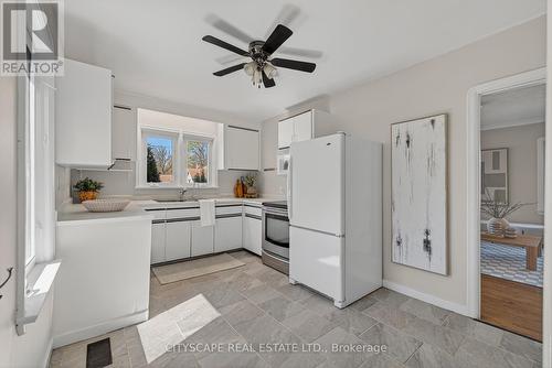 Kitchen - 39 Glenmorris Street, Cambridge, ON - Indoor Photo Showing Kitchen