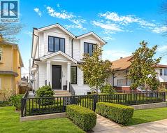 1221 ROSSLAND STREET  Vancouver, BC V5K 4A3