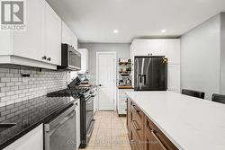 APPLIANCES INCLUDED - 