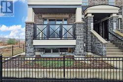 2528 - 30 WESTMEATH LANE Markham, ON L6B 1N5