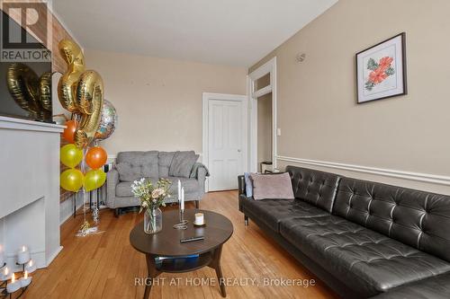 Unit 2=Livingroom - 93 Gilmour Street, Ottawa, ON - Indoor Photo Showing Living Room