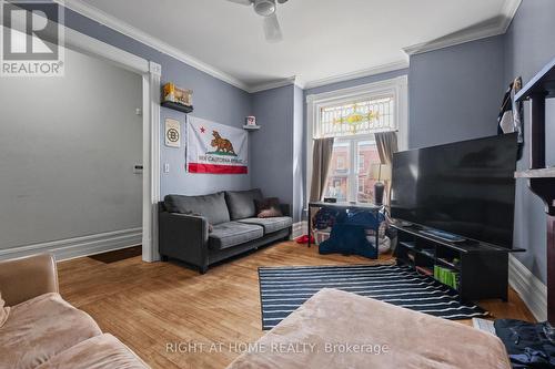 Unit 1-Main Floor Livingroom - 93 Gilmour Street, Ottawa, ON - Indoor Photo Showing Living Room