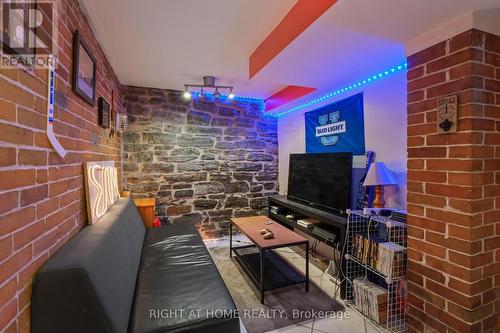 Unit 1-Lower Level-Den - 93 Gilmour Street, Ottawa, ON - Indoor Photo Showing Other Room