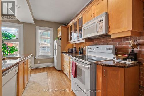 Unit 2-Kitchen - 93 Gilmour Street, Ottawa, ON - Indoor Photo Showing Kitchen
