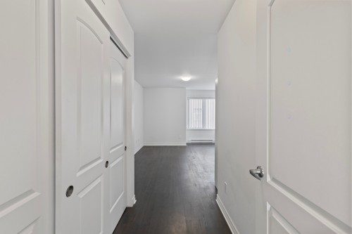 Other - 4-215 Boul. Bouchard, Dorval, QC - Indoor Photo Showing Other Room