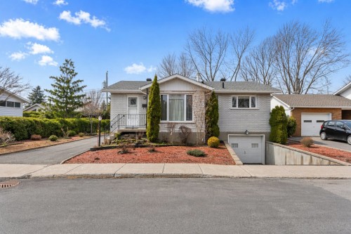 1007 Rue Boulé  Longueuil (Le Vieux-Longueuil), QC J4J 1T8