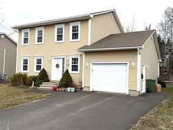 80 Blanchard CRT  Fredericton, NB E3G 3X2