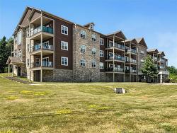 309-88 Woods TERR Moncton, NB E1G 1X6