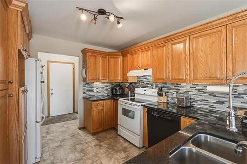 2 Schubert Lane, St Andrews, MB 