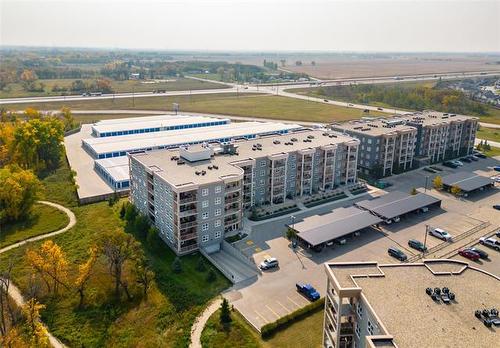 112-110 Creek Bend RD  Winnipeg, MB R2N 0K7