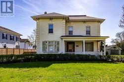 267-273 BROADWAY  Tillsonburg, ON N4G 3S5