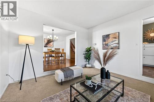 22 Vance Crescent, Waterdown, ON - Indoor Photo Showing Living Room