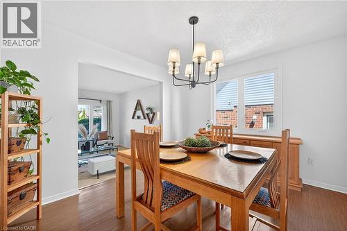 22 Vance Crescent, Waterdown, ON - Indoor Photo Showing Dining Room