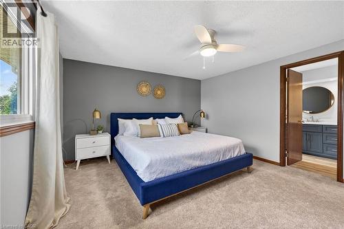 22 Vance Crescent, Waterdown, ON - Indoor Photo Showing Bedroom