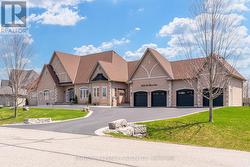 5121 TOM THOMSON COURT Pickering, ON L1Y 0A1