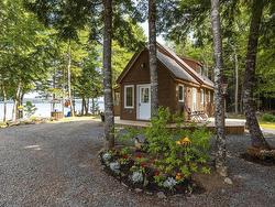 945 High Landing Road  Parkdale, NS B0R 1A0