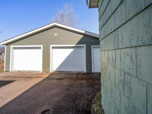 8 Robie Street, Amherst, NS 