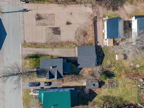8 Robie Street, Amherst, NS 