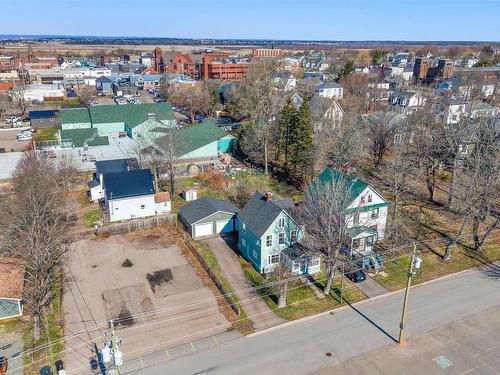 8 Robie Street, Amherst, NS 