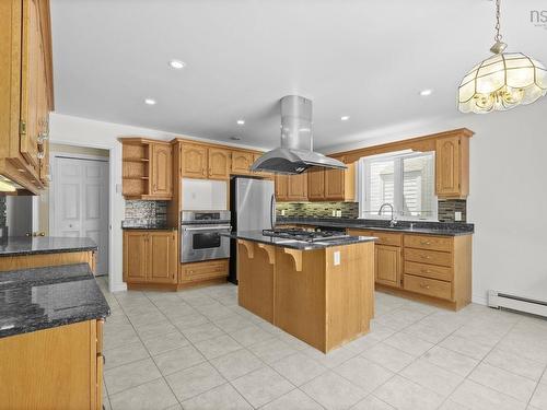 152 Roxbury Crescent, Halifax, NS 