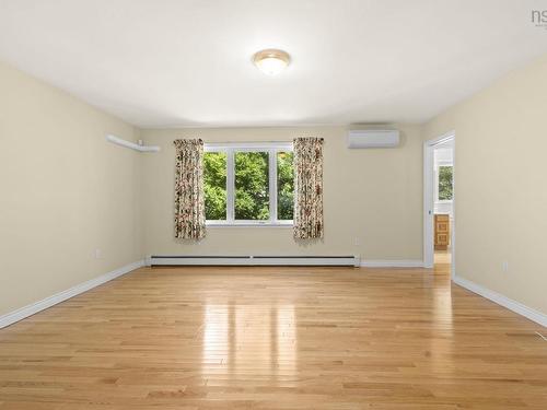 152 Roxbury Crescent, Halifax, NS 