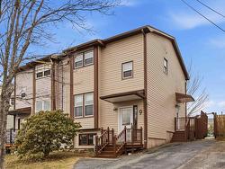 9 Valkyrie Crescent  Dartmouth, NS B2W 4B5