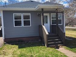 44 Kaulback Street  Truro, NS B2N 3M6