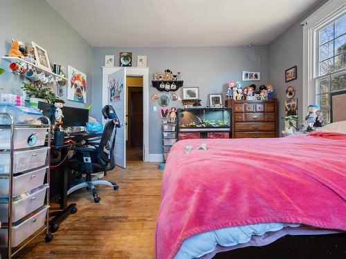 40 Clifford Street, Amherst, NS 