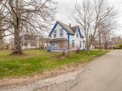 15 Park Street Bridgetown, NS B0S 1C0