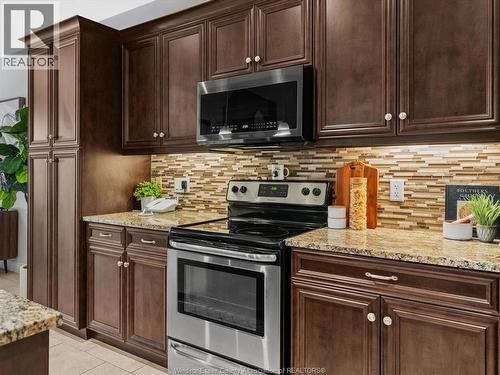 11900 Boulder, Windsor, ON - Indoor Photo Showing Kitchen