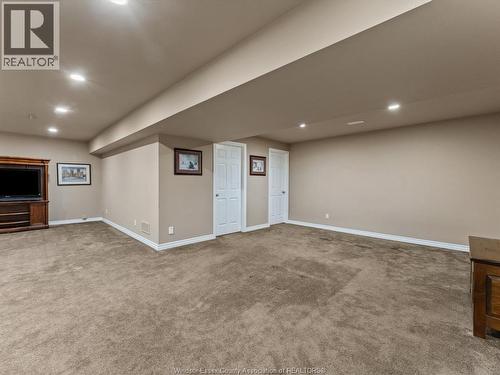 11900 Boulder, Windsor, ON - Indoor