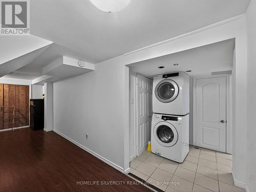 46 Vodden Court, Brampton, ON - Indoor Photo Showing Laundry Room