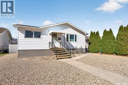 958 Edmonton STREET Moose Jaw, SK S6H 3A8