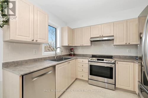 Kitchen - 137 Fordham Private, Ottawa, ON - Indoor Photo Showing Kitchen With Stainless Steel Kitchen
