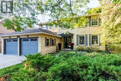 318 LLOYMINN Avenue Ancaster, ON L9G 3X4