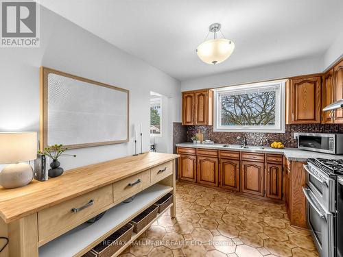 1649 Carletta Drive, Mississauga, ON 