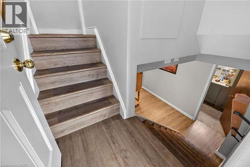 27 Camille Court, Hamilton, ON - Indoor Photo Showing Other Room