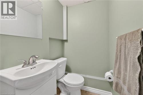 27 Camille Court, Hamilton, ON - Indoor Photo Showing Bathroom