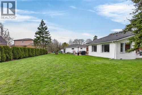27 Camille Court, Hamilton, ON - Outdoor