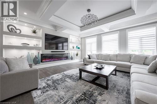 8378 Chippewa Road E, Mount Hope, ON - Indoor Photo Showing Living Room