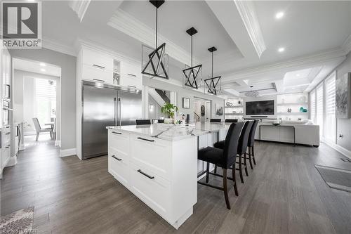 8378 Chippewa Road E, Mount Hope, ON - Indoor Photo Showing Kitchen With Upgraded Kitchen
