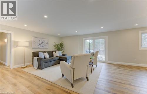 395 Warrington Drive, Waterloo, ON - Indoor Photo Showing Other Room