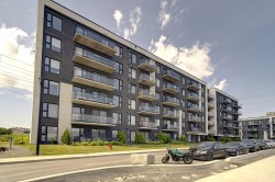 Façade - 