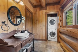 Powder room - 